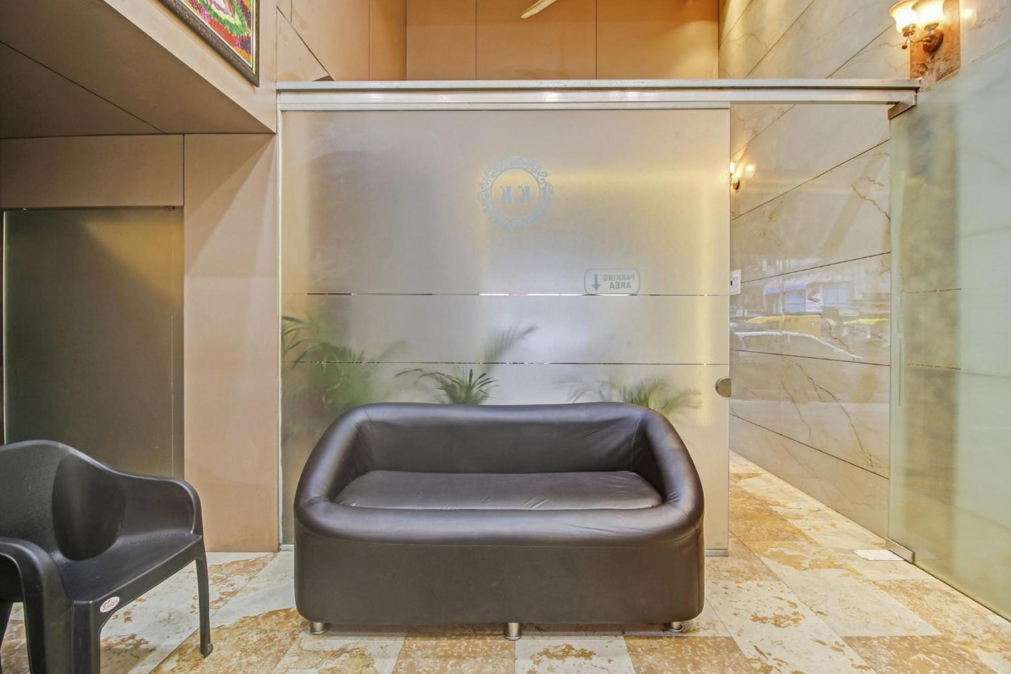 Hotel Ambedkar Kalyān Exteriér fotografie