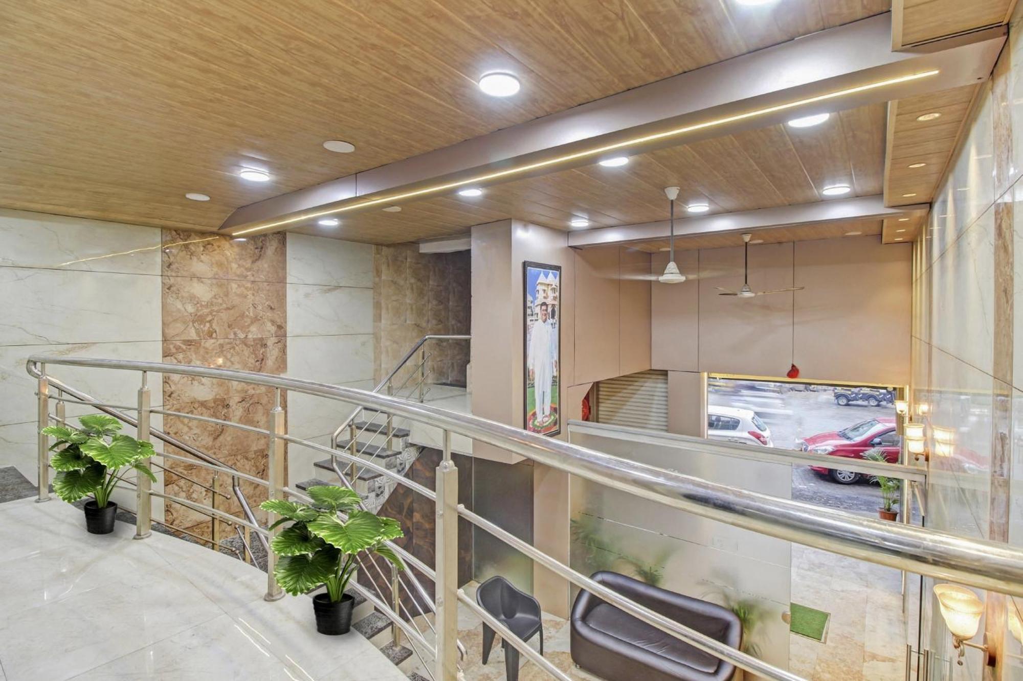 Hotel Ambedkar Kalyān Exteriér fotografie